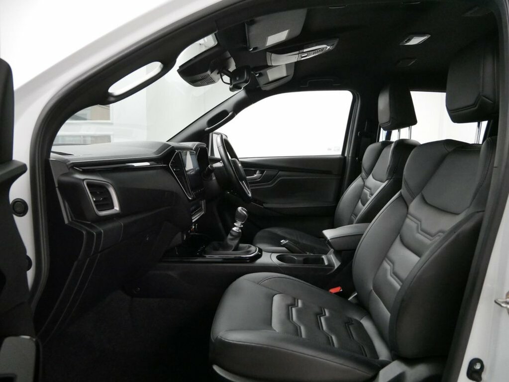 Isuzu D-Max V-cross Silver #22