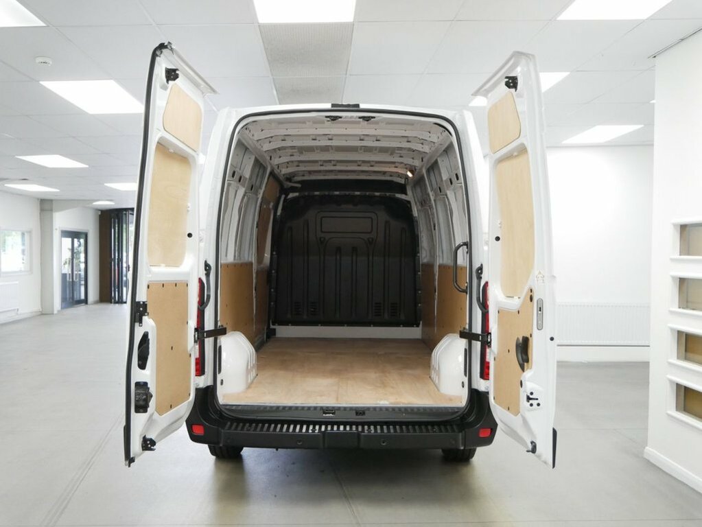 Nissan InterStar 2.3L Dci 35 Acenta Panel Van Fwd White #2