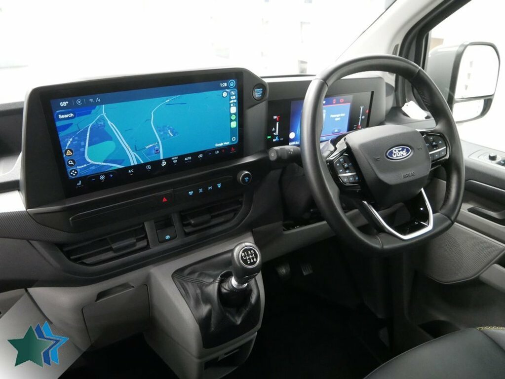 Ford Transit Custom 2L 2.0 320 Ecoblue Trail Panel Van Manu Grey #2