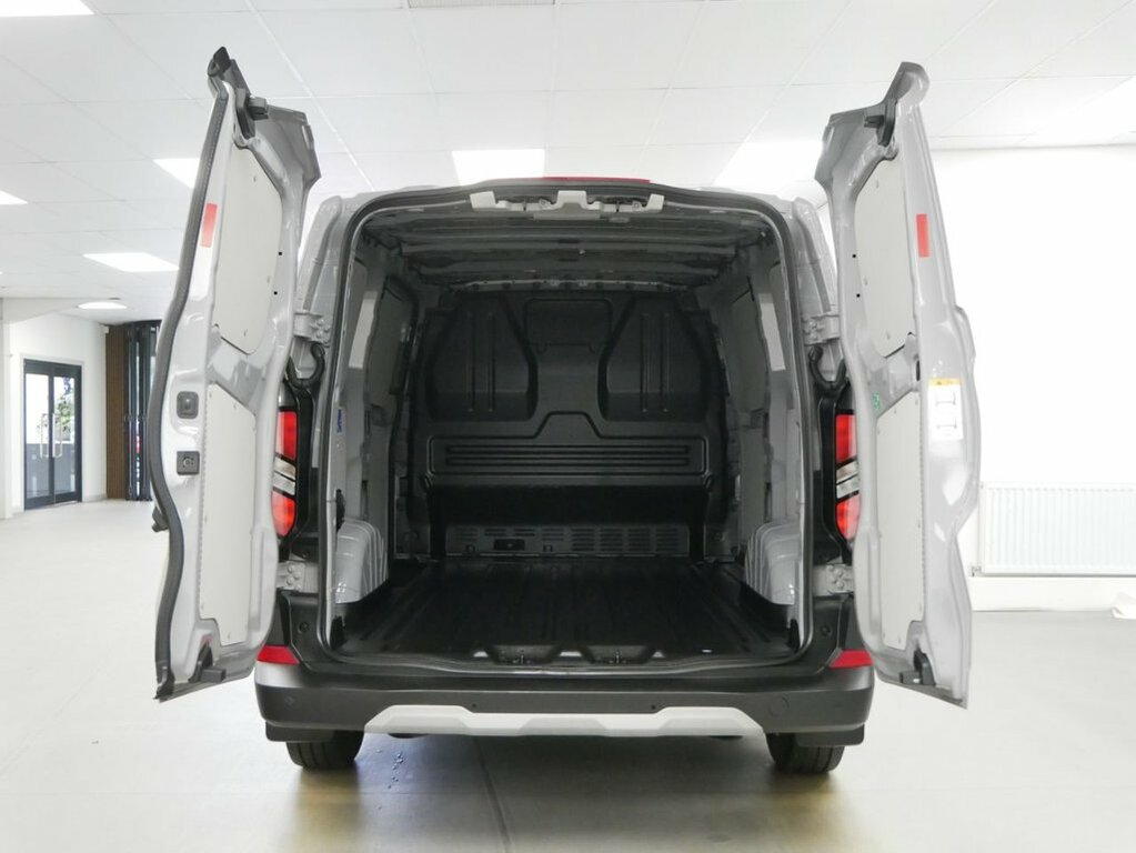 Ford Transit Custom 2L 2.0 320 Ecoblue Trail Panel Van Manu Grey #5