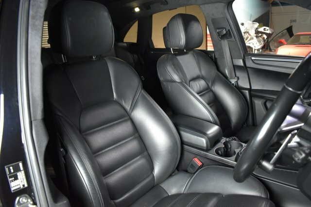 Porsche Macan 3.0T V6 S Suv Pdk 4Wd Euro 6 Ss 354 Black #2