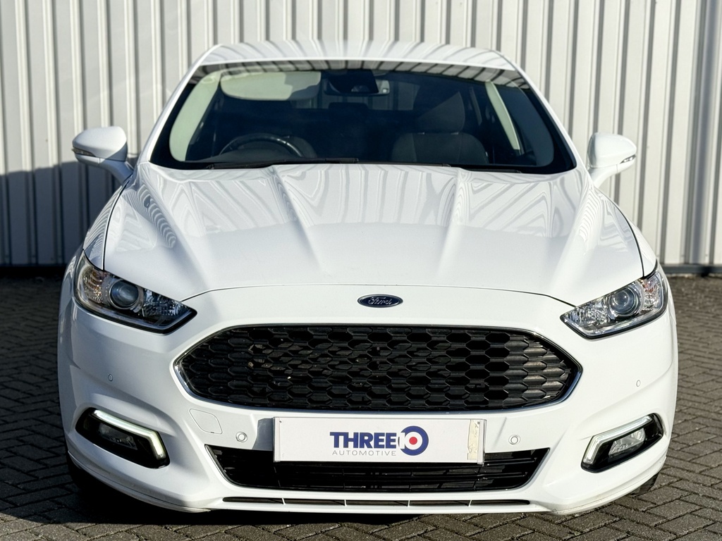 Ford Mondeo Titanium Tdci White #4