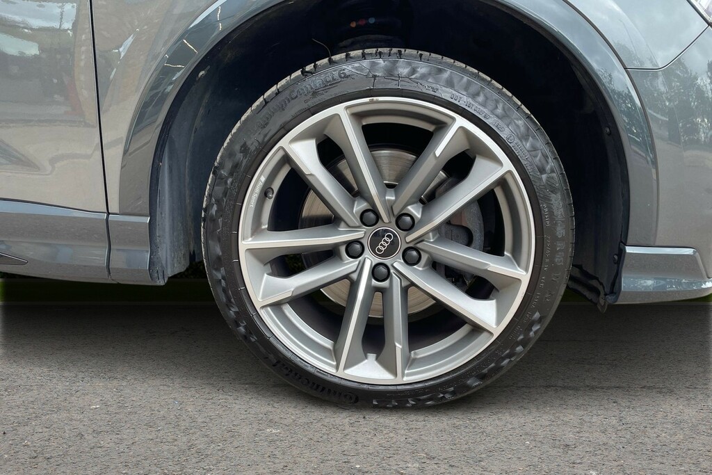 Audi Q3 Audi Q3 Black Edition 40 Tdi Quattro 200 Ps S Tron Grey #5