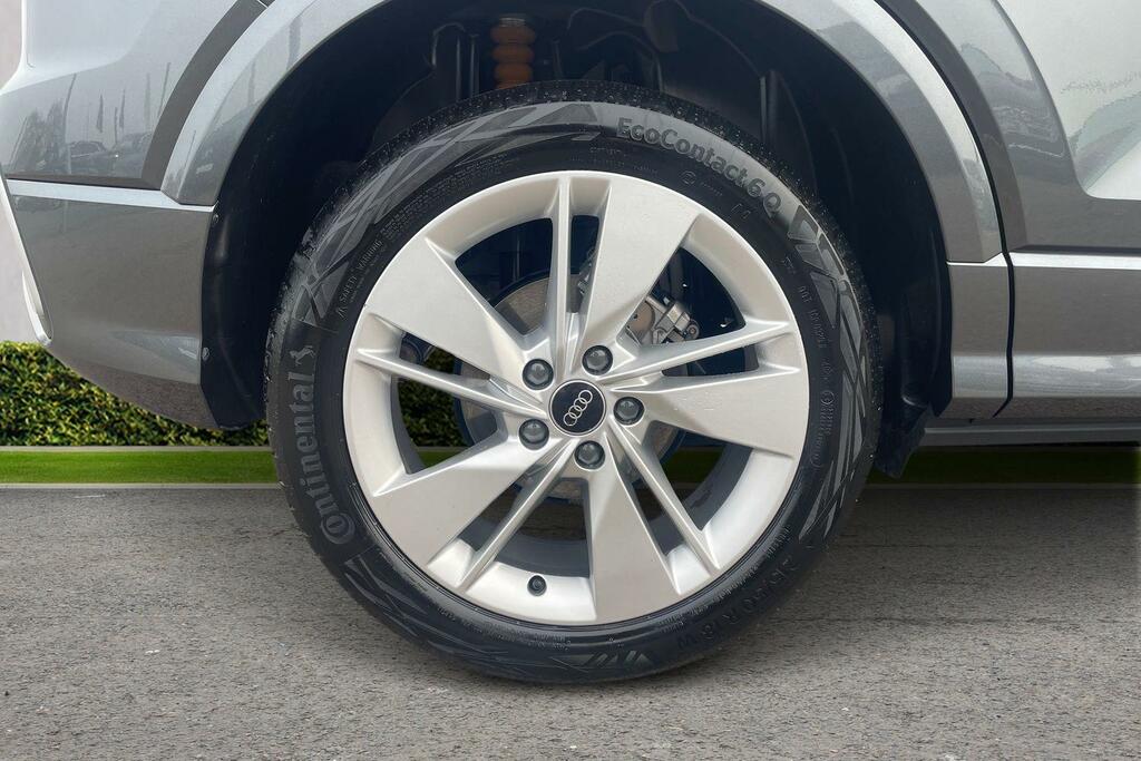 Audi Q2 Audi Q2 S Line 30 Tfsi 116 Ps 6-Speed Grey #5