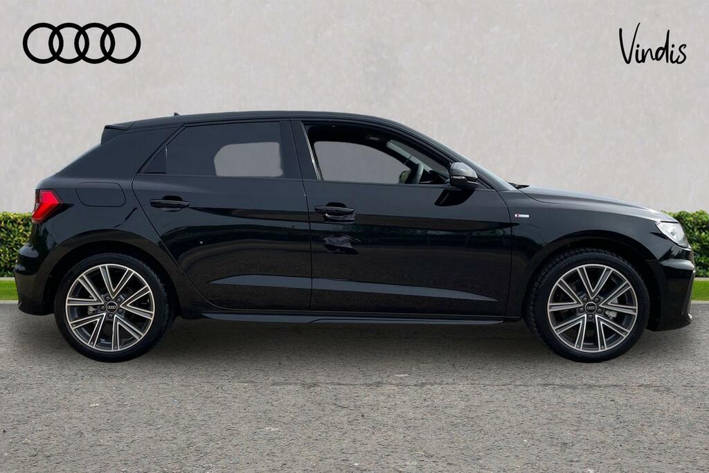 Audi A1 Audi A1 Sportback 35 Tfsi S Line S Tronic Black #4
