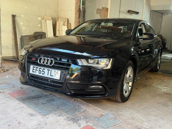 Audi A5 2.0 Tdi Ultra Se Technik Sportback Euro 6 Ss Black #3