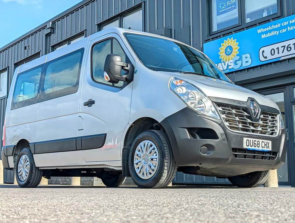 Renault Master Sl28dci 170 Business Low Roof Van Wav #3