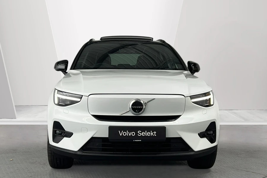 Volvo EX40 Ultra White #5