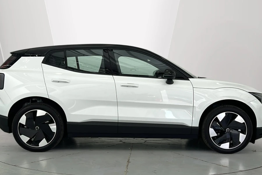 Volvo EX30 Plus White #3