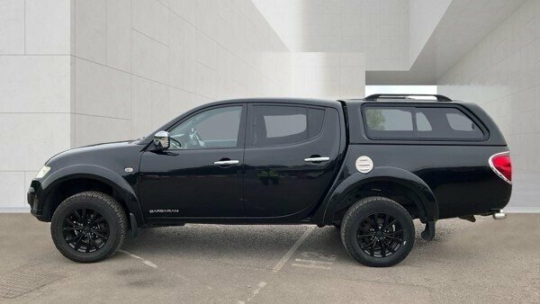 Mitsubishi L200 2.5 Di-d Barbarian Black Pickup Double Cab Die Black #6