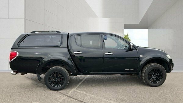 Mitsubishi L200 2.5 Di-d Barbarian Black Pickup Double Cab Die Black #5