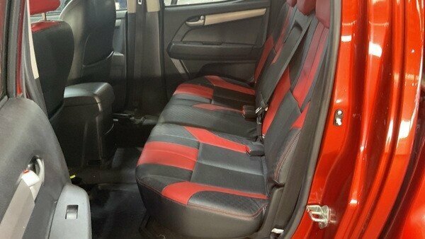 Isuzu D-Max 2.5 Td 4X4 201515 Silver #9