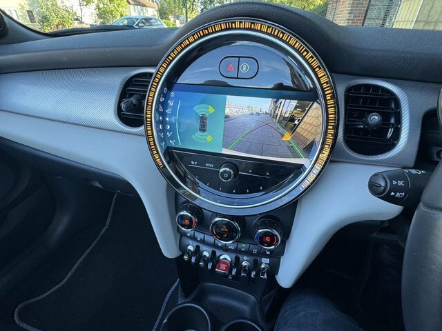 Mini Convertible 2.0 Cooper S Exclusive Convertible Step White #4