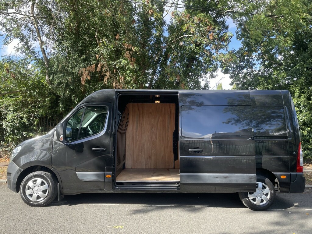 Nissan InterStar Panel Van 2.3 Dci 35 Acenta 202373 Black #5