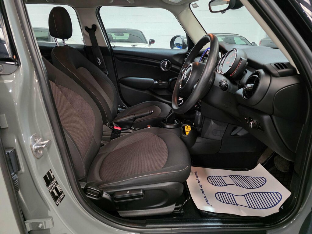 Mini Hatch 1.5 Cooper Euro 6 Ss Grey #5