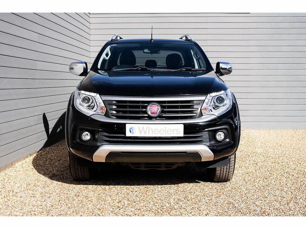 Fiat Fullback D LX GN17VYY Black #4