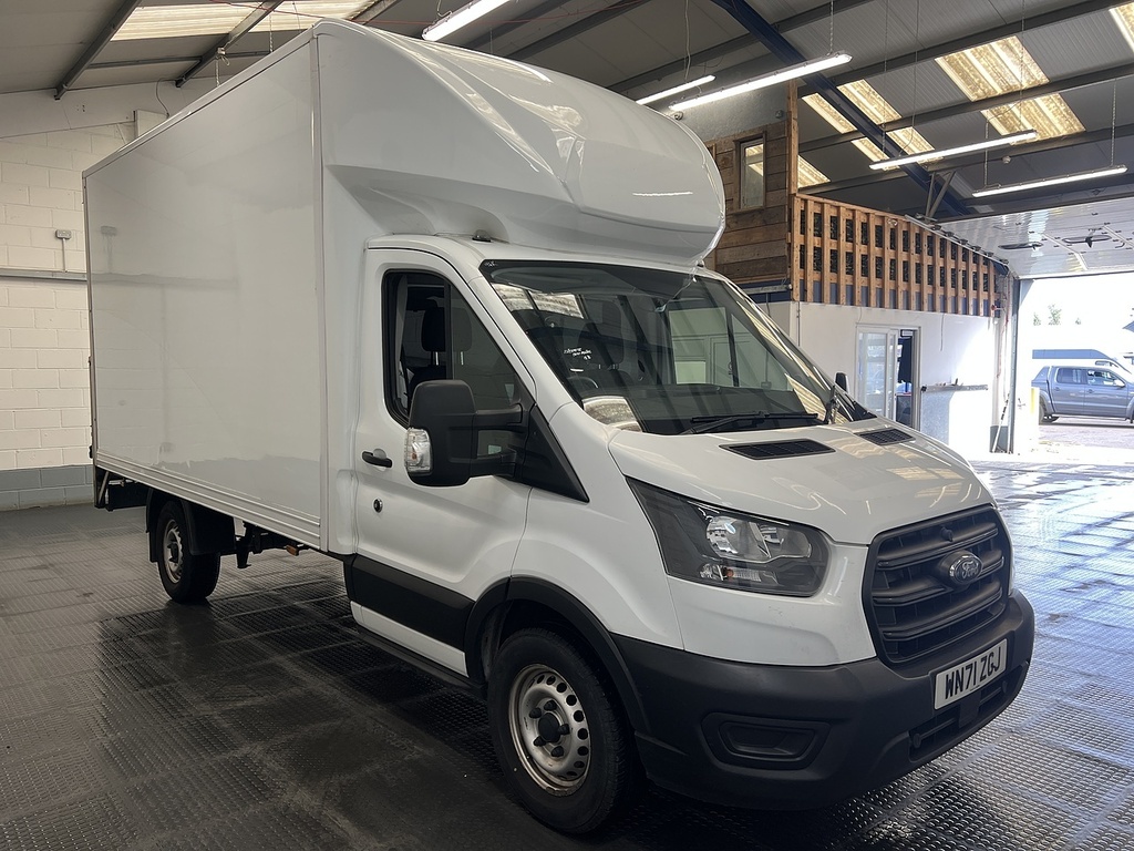 Ford Transit Custom 2.0 350 Ecoblue Leader Chassis Cab Manu White #4