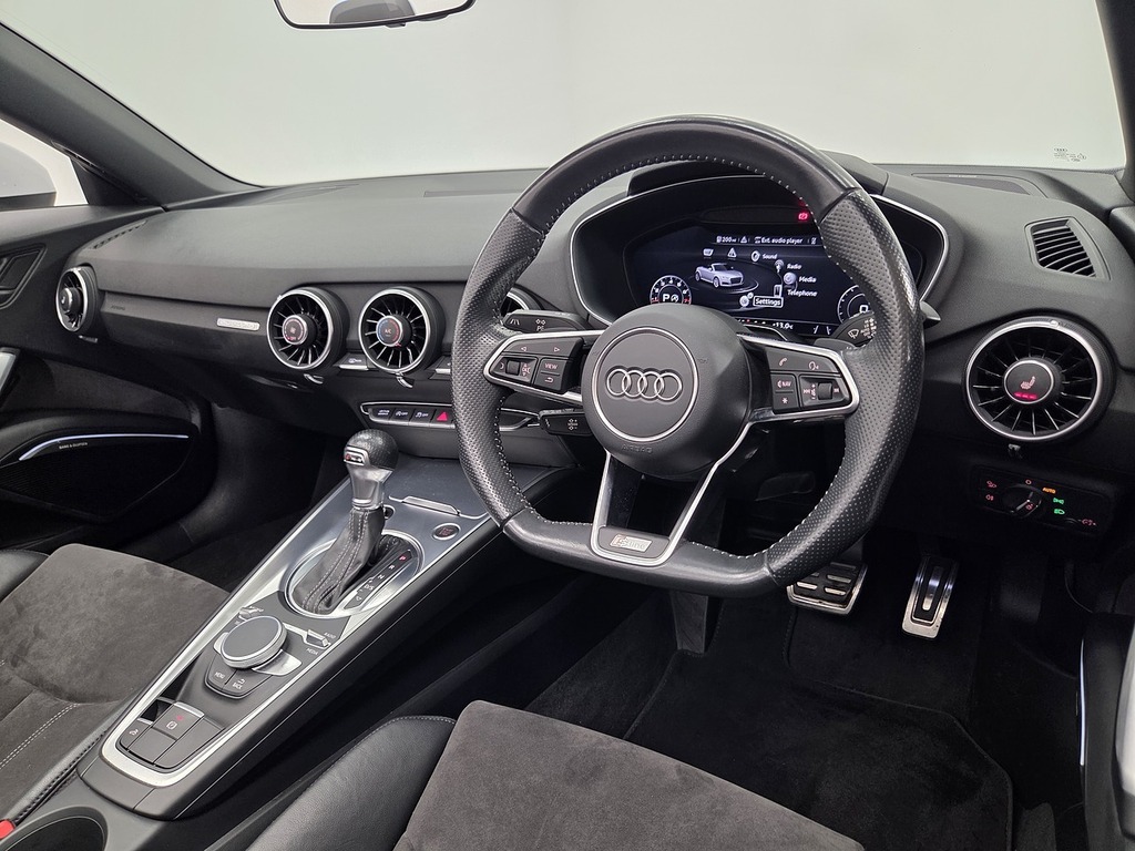 Audi TT 2.0 Tdi Ultra Black Edition Coupe Manua Black #23