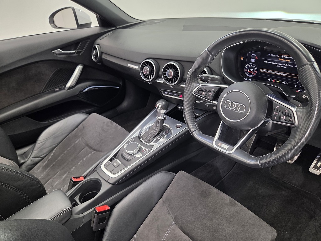 Audi TT 2.0 Tdi Ultra Black Edition Coupe Manua Black #7