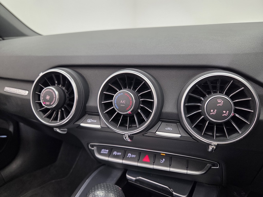 Audi TT 2.0 Tdi Ultra Black Edition Coupe Manua Black #32