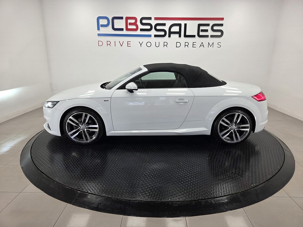 Audi TT 2.0 Tdi Ultra Black Edition Coupe Manua Black #16