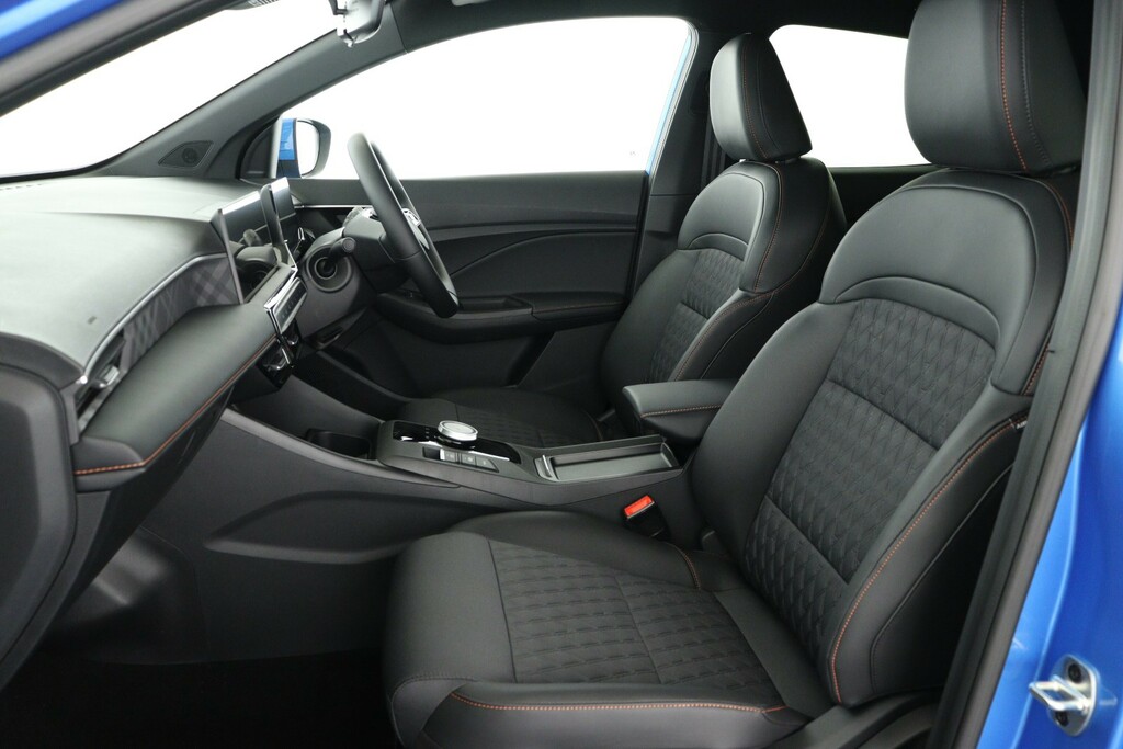 MG MG3 1.5 Se Black #10