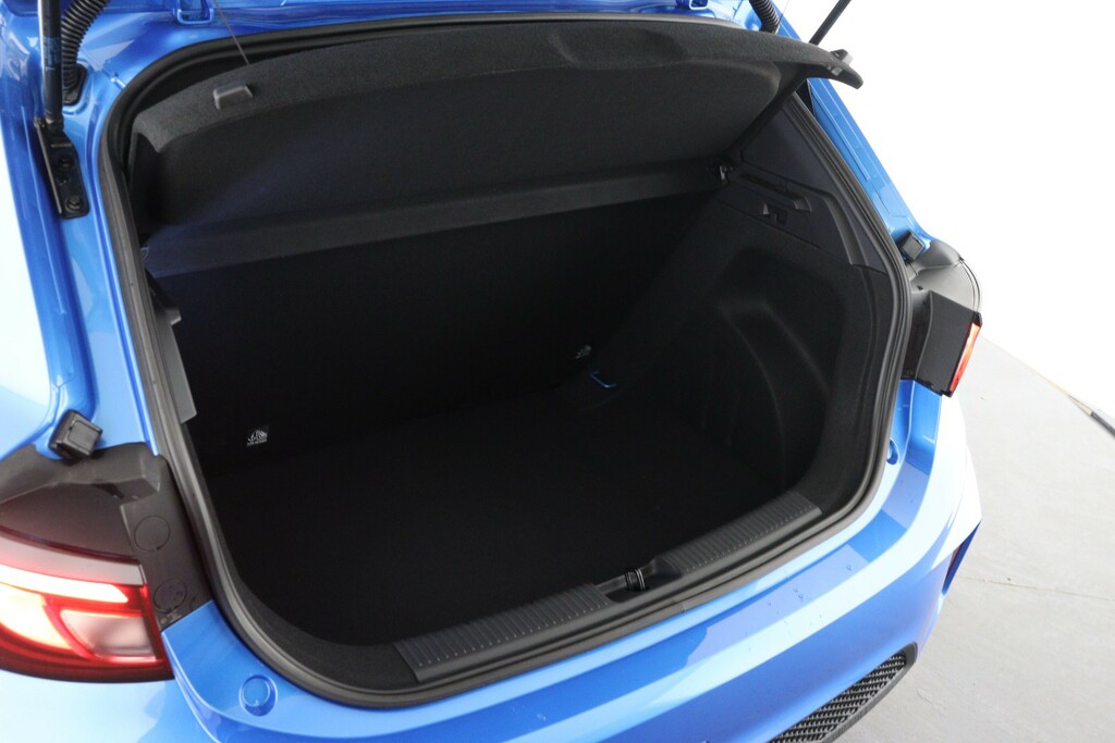 MG MG3 1.5 Se Black #9