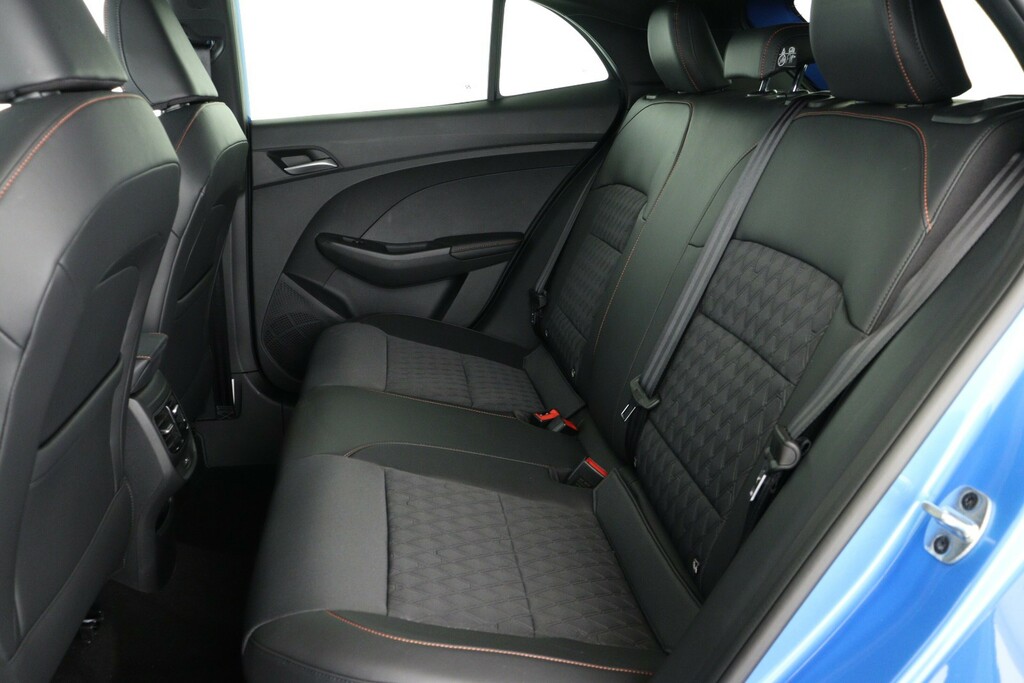 MG MG3 1.5 Se Black #12