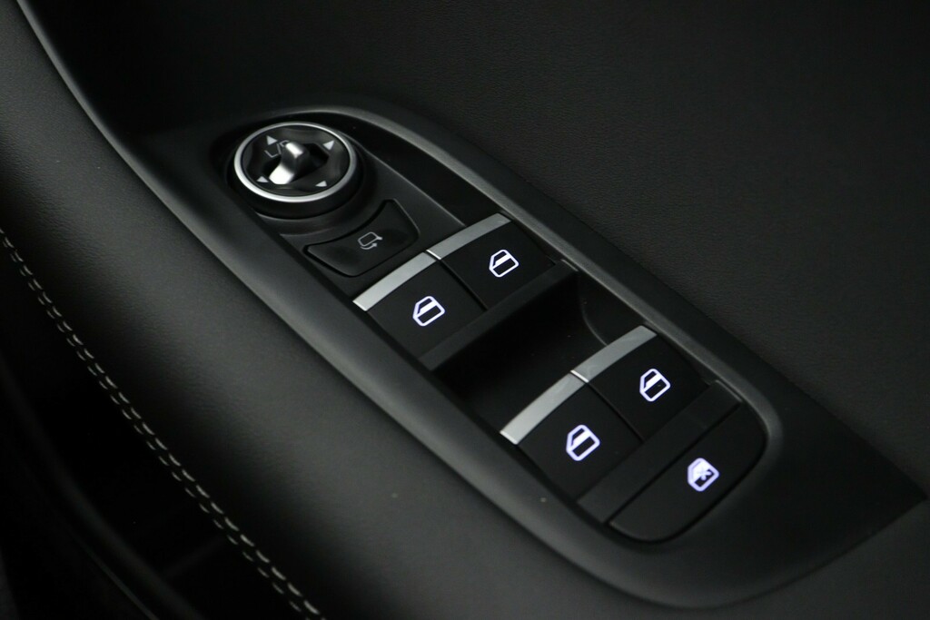 Chery Tiggo 4 Suv Black #28