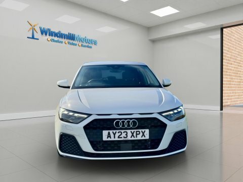 Audi A1 1.0 Tfsi 30 White #5