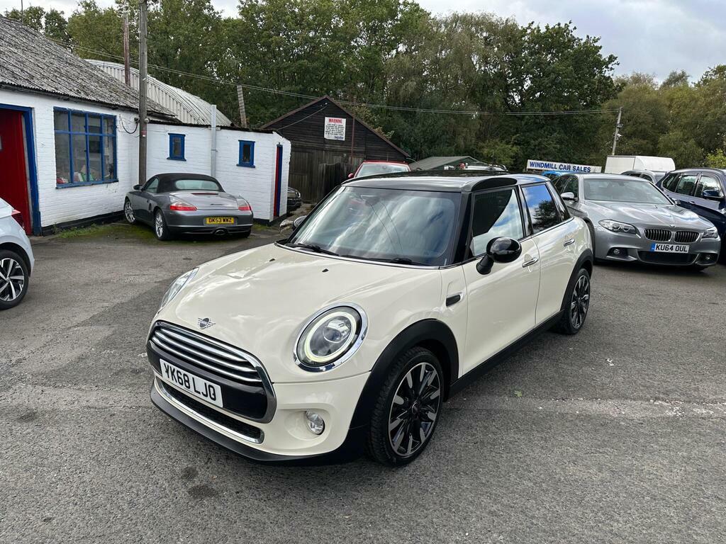 Mini Hatch 1.5 Cooper Exclusive Euro 6 S S White #3