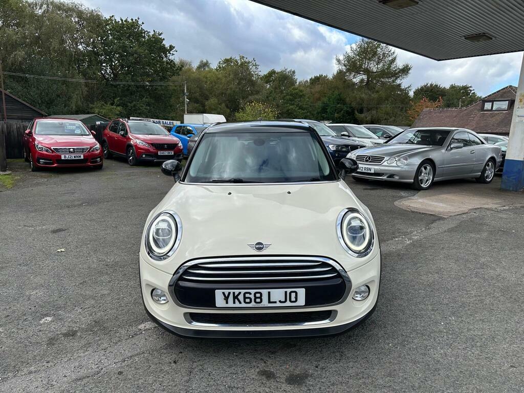 Mini Hatch 1.5 Cooper Exclusive Euro 6 S S White #2