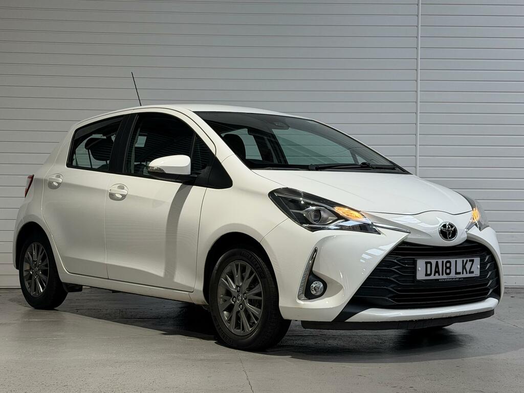 Toyota Yaris 1.5 Vvt-i Icon Hatchback Euro 6 White