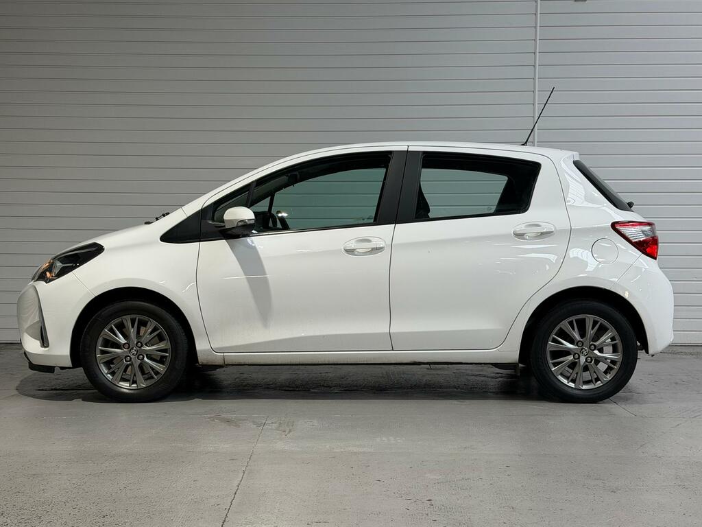 Toyota Yaris 1.5 Vvt-i Icon Hatchback Euro 6 White #5