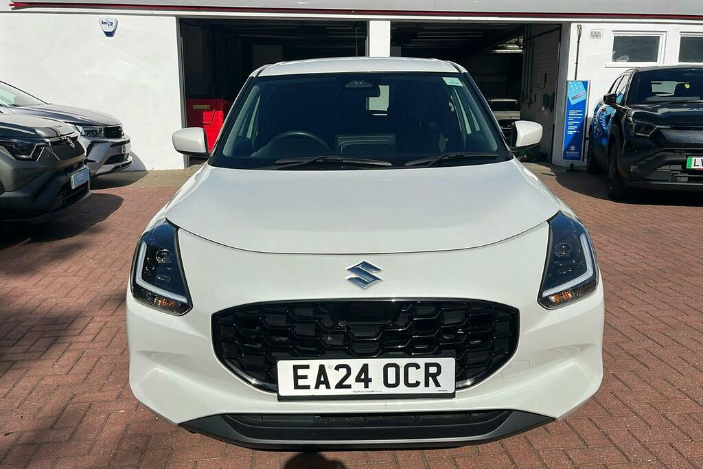 Suzuki Swift 1.2 Mhev Motion Hatchback Hybrid Cvt White #4