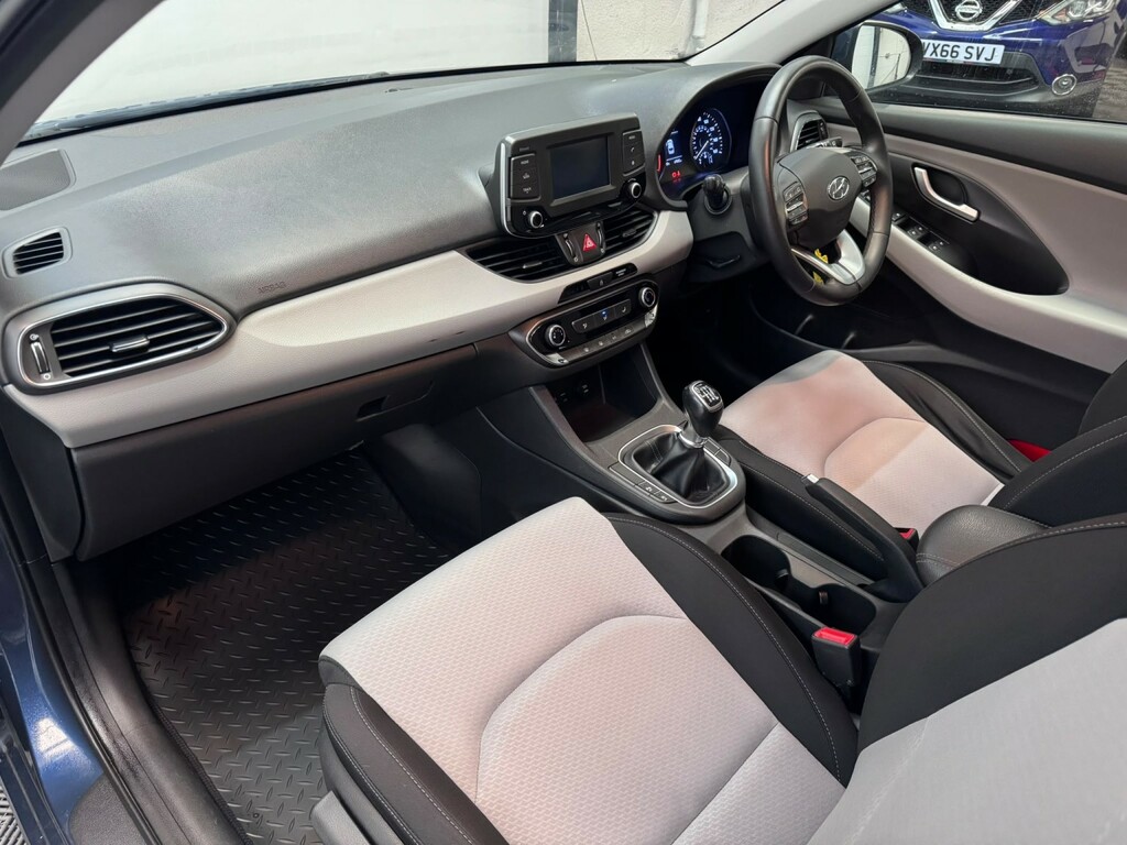 Hyundai I30 1.6 I30 Se 1.6 D 110Ps Blue #4