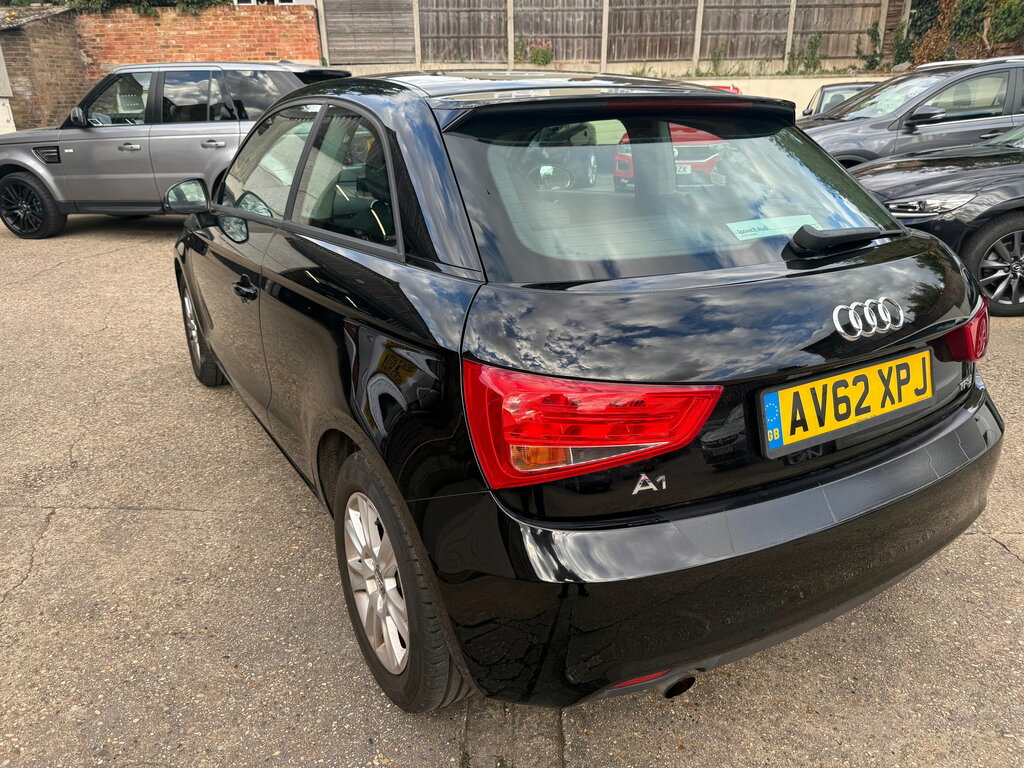 Audi A1 1.2 Tfsi Se Hatchback Euro 5 S Black #2