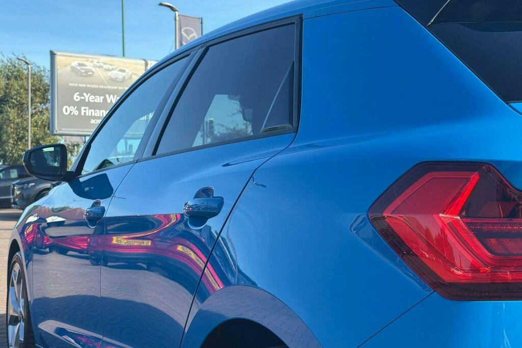 Audi A1 1L Sport White #26