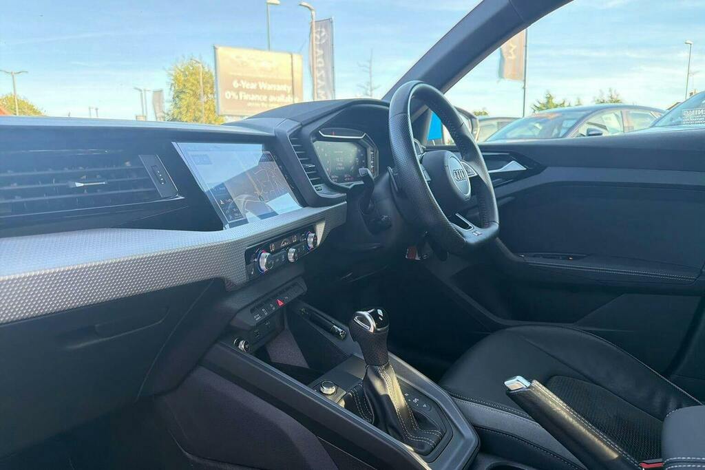 Audi A1 1L Sport White #17