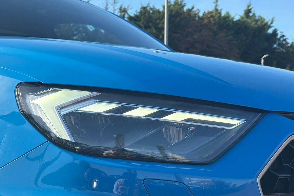 Audi A1 1L Sport White #30