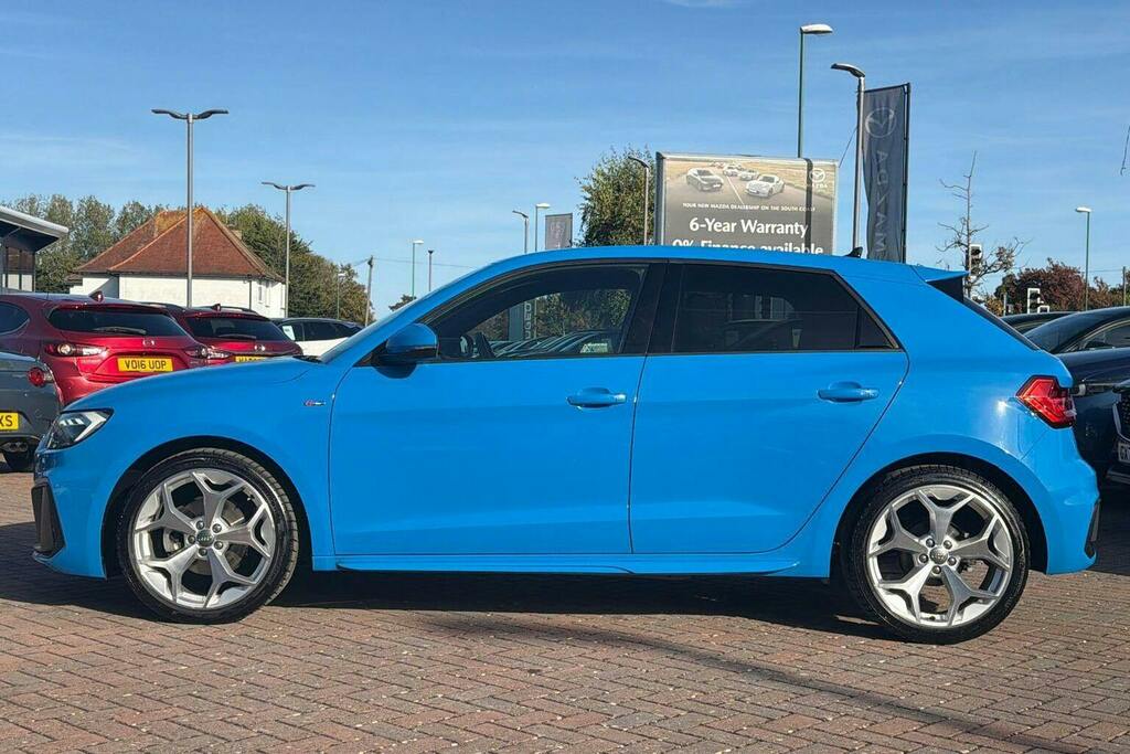 Audi A1 1L Sport White #9