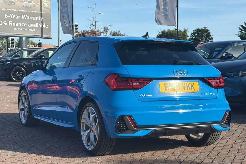 Audi A1 1L Sport White #8