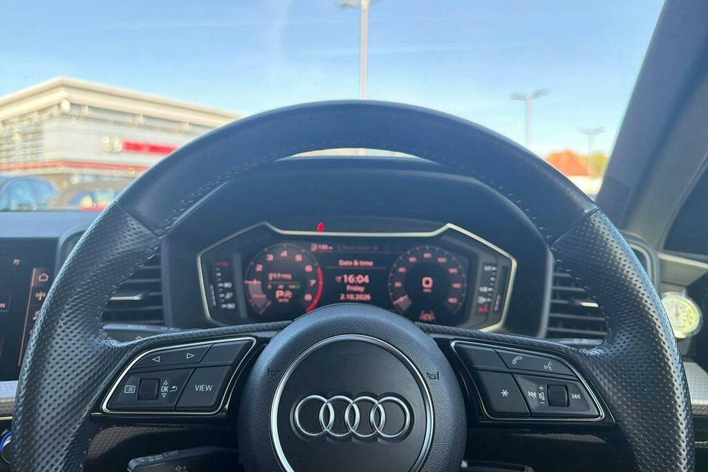 Audi A1 1L Sport White #15