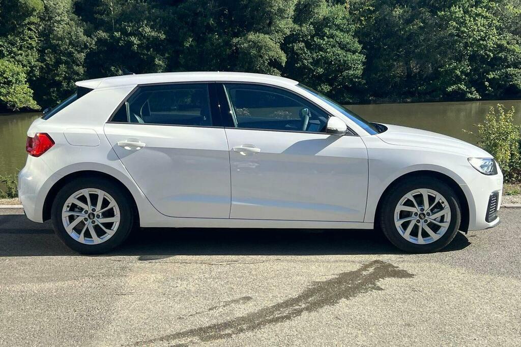 Audi A1 1.0 Tfsi 30 Sport Sportback White #2