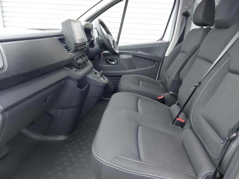 Renault Trafic Ll30 Blue Dci 150 Extra Safety Van Eag9 White #5