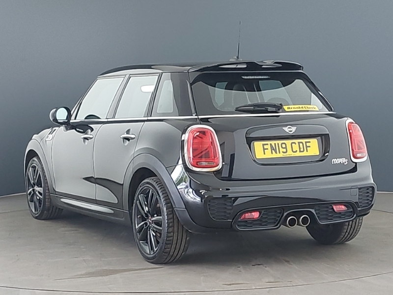 Mini Hatch 2.0 Cooper S Sport II Black #2