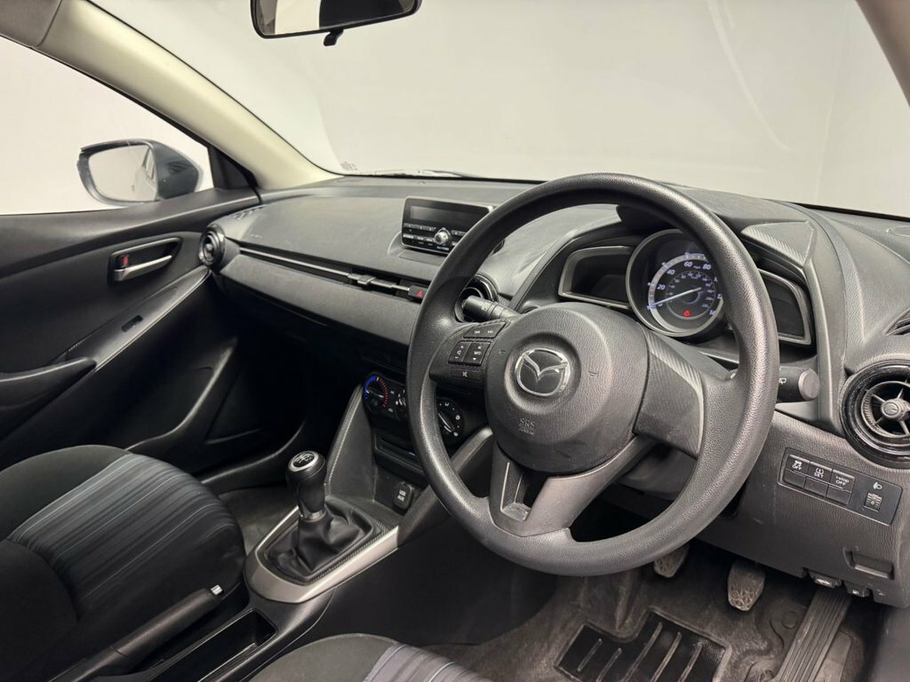 Mazda 2 1.5L Se Silver #3