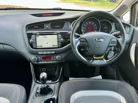 Kia Ceed 1.6 Gdi Ecodynamics Silver #5
