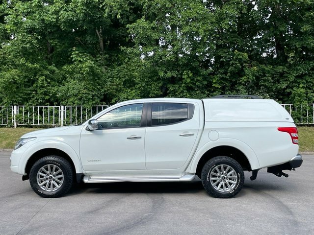 Mitsubishi L200 2.4 Di-d Dc Warrior Pickup Double Cab M White #6