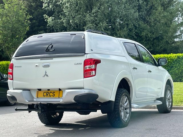 Mitsubishi L200 2.4 Di-d Dc Warrior Pickup Double Cab M White #3